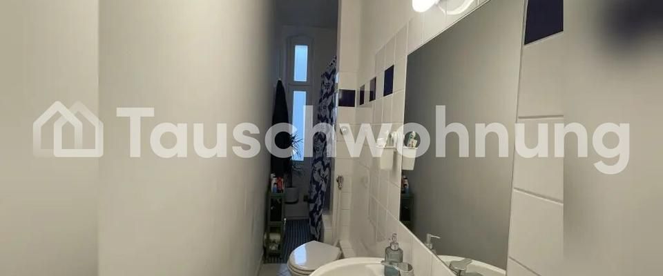 TAUSCHWOHNUNG Schöne renovierte 2 z alt-bau in Fhain für 3-Z Wohnung - Photo 1