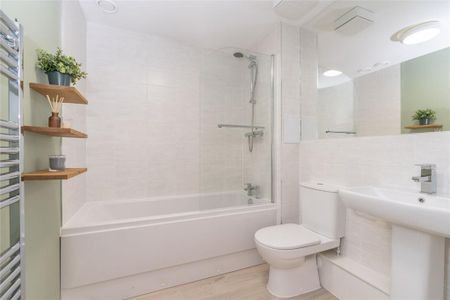 2 bedroom flat to rent - Photo 5