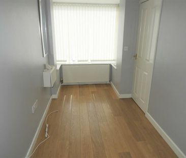 4 Bedroom Semi-Detached House to Rent in Lea - Photo 3