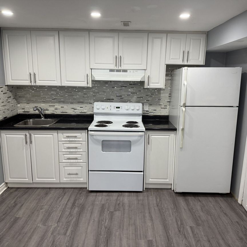 For Lease - 501 Lancelot Crescent Unit# Lower, Oshawa, Ontario - Photo 1