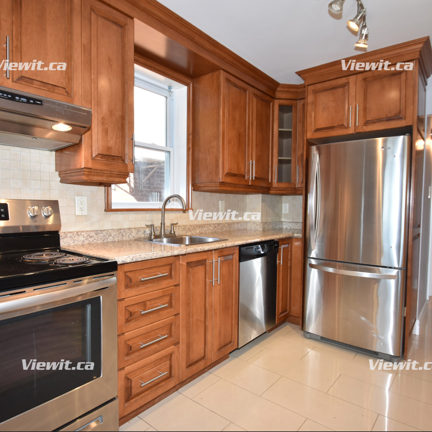 33 Montcalm Ave, Toronto, ON - Photo 1