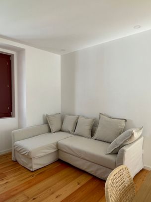 Apartamento T2 Novo, mobilado, anual, no Centro Pombalino de Vila Real de Santo António. - Photo 1