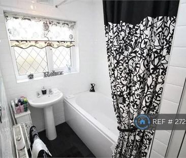 4 bedroom terraced house to rent - Photo 1