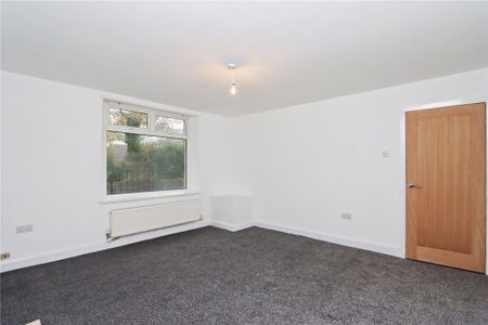 4 bedroom terraced house to rent - Photo 4