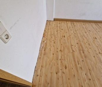 4 Zimmer Dachgeschosswohnung mit großem Bad - Foto 3