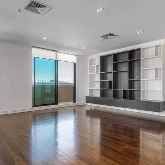 Top Floor of the Heard's Building - Photo 1