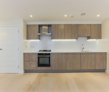 1 Bedroom Flat, Gerrard Street, London, Greater London, Soho, W1D - Photo 5