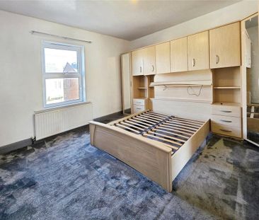 4 bedroom terraced house to rent - Photo 6