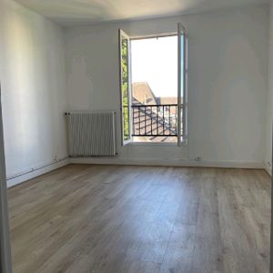 Location Appartement 2 pièces 43m² PALAISEAU 91120 - Photo 2