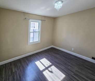 For Lease - 1083 Campbell Avenue, Windsor, Ontario - Photo 3