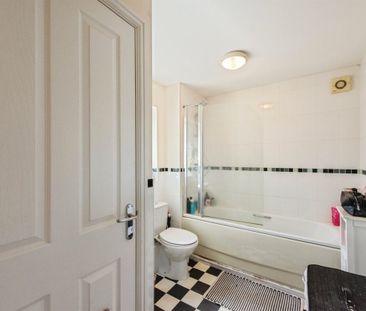 Windmill Close - Photo 4