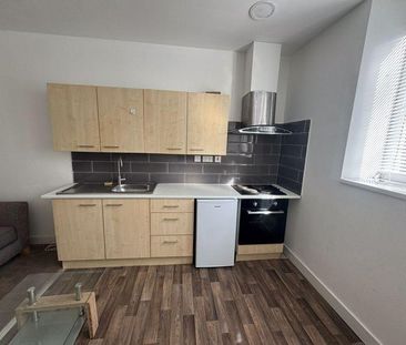 Studio to rent - Photo 5