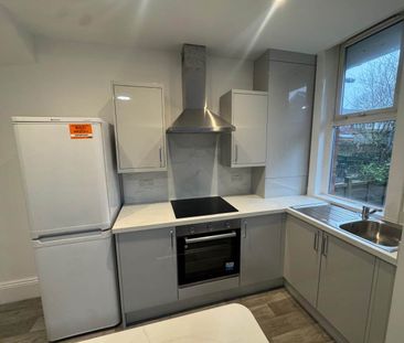 Stanmore Avenue (Room 3), Burley, - Photo 1