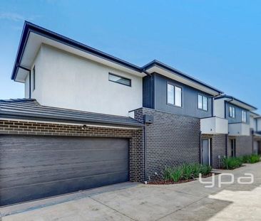 4/15 Hillcrest Drive, WESTMEADOWS - Photo 2