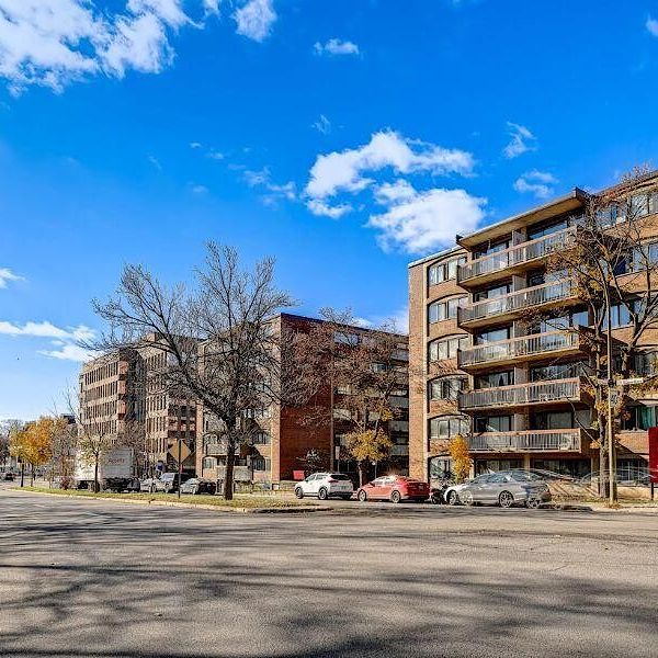 3355 Queen Mary Road, Montréal, QC - Photo 1