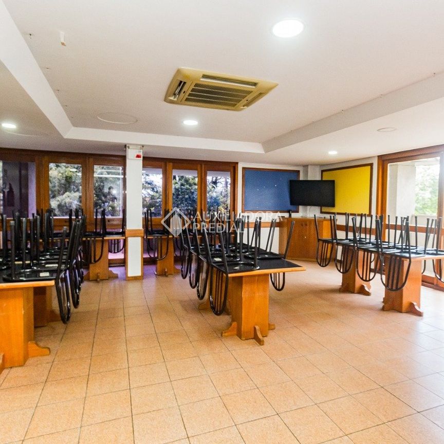 Apartamento com 2 quartos e 66m² para alugar em Vila Ipiranga, Porto Alegre. - Photo 1