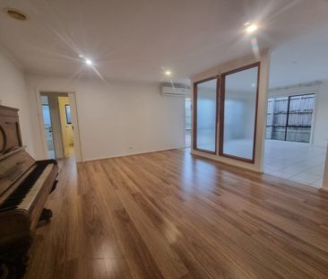 A Charming Low Maintenance Residence in The Heart of Mentone - Photo 5
