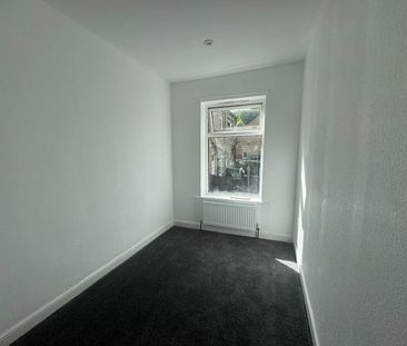 Vivian Place, Bradford - Photo 3