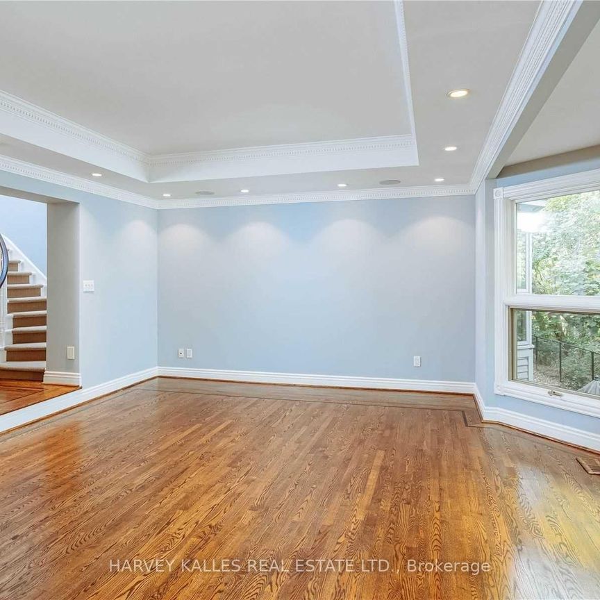 For Lease - 22 Lower Village Gate, Toronto, Ontario - Photo 1