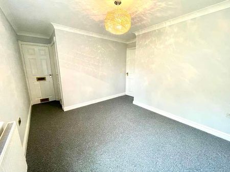 Bishopfields Drive, YO26 - Photo 5