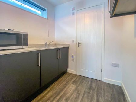 Studio to rent - Photo 4