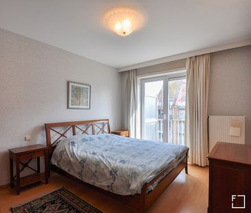 Goed onderhouden, gemeubeld 2 slaapkamer appartement in het centrum van Knokke! - Photo 2