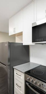 Albion Court - 1 Bedroom - Available Now - Photo 1