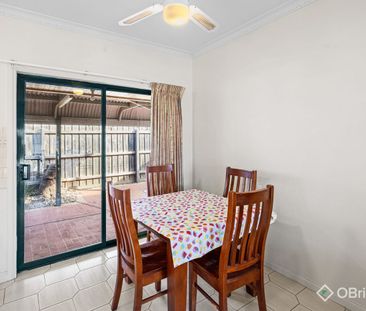 QUIET CUL DE SAC POSITION IN SOUTH SIDE LOCATION! - Photo 4