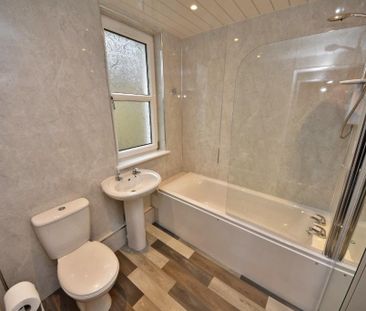 3 bedroom semi-detached house to rent - Photo 6