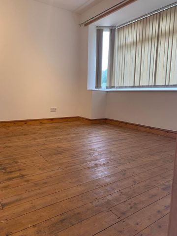 3 bedroom detached bungalow to rent - Photo 4