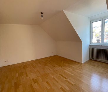 Tolle Dachwohnung im Zentrum - 1 Monat mietzinsfrei & Zügelgutschein! - Foto 5