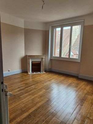 Location Appartement 4 pièces 83m² AUTUN 71400 - Photo 1