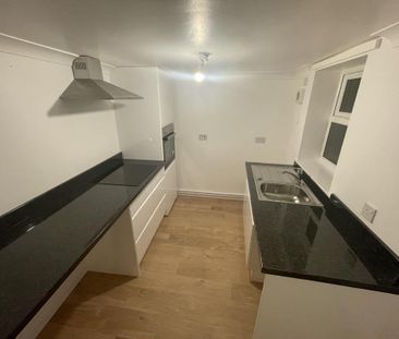 2 bedroom house to rent - Photo 3