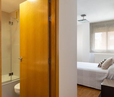 Apartamento de alquiler en Av. del Monasterio de Silos, 18, Monteca... - Photo 3