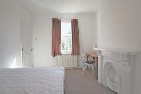 4 bedroom house to rent - Photo 2