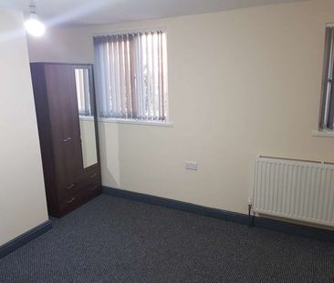 Lovely Brand New Ensuite Room - No deposit All Bills Included! Room 6 - Photo 2