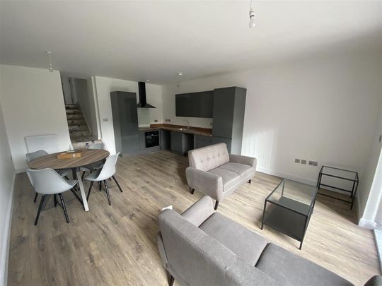 2 bedroom apartment to rent - Photo 1