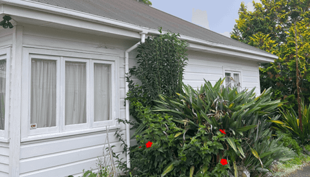 Character Home - 2 Bedrooms + Study/Nursery - Photo 5