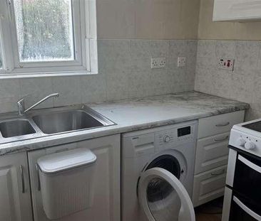 Dehavilland Close, Northolt, UB5 - Photo 5