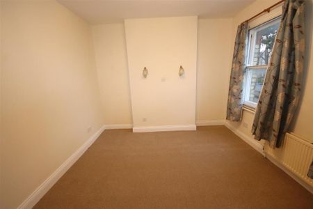 3 bedroom house to rent - Photo 3