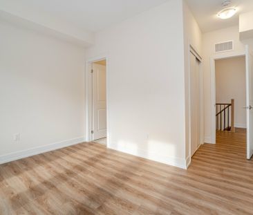 For Lease - 12860 Yonge Street Unit# 2 (279), Richmond Hill, Ontario - Photo 3