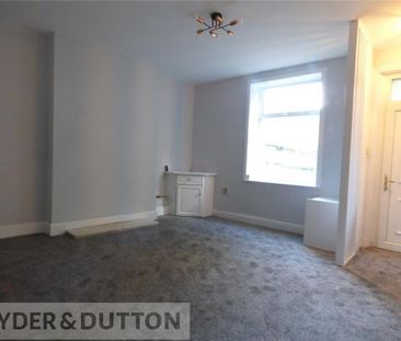 2 bedroom end of terrace house to rent - Photo 1