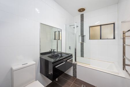 24 Martin Street Tolland NSW - Photo 2