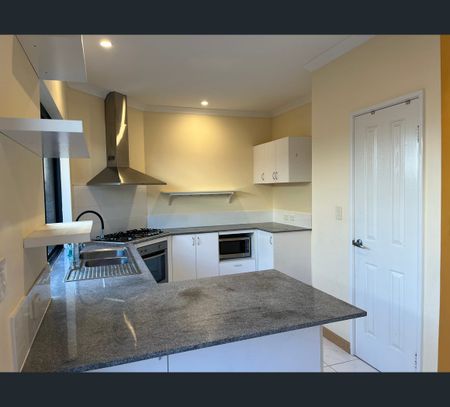 27 Archer Street, Pearsall, WA 6065 - Photo 5