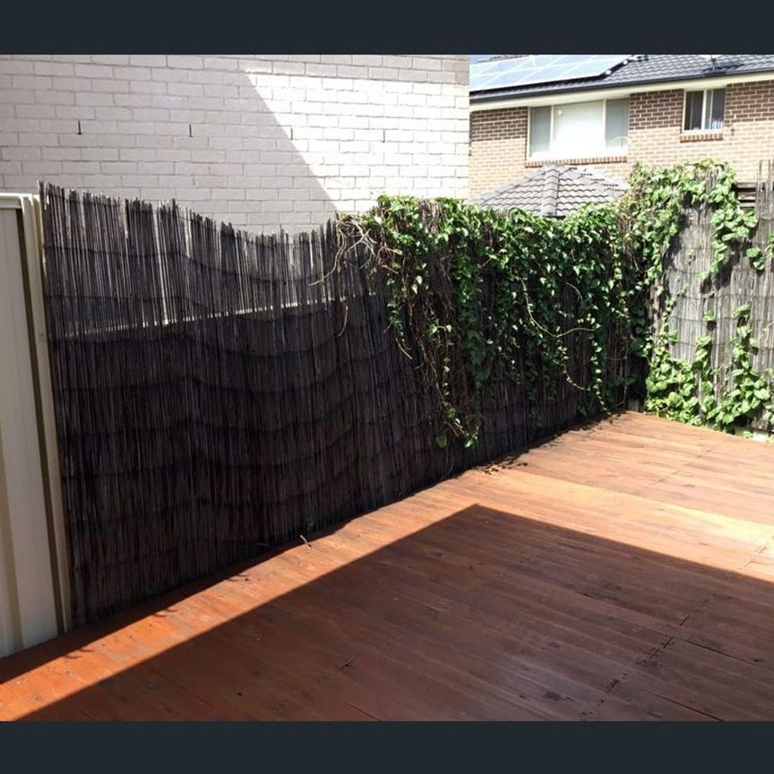 Neat & Tidy 1-Bedroom Residence in Peaceful Setting !! - Photo 1