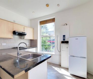 High Street Sutton, Mitcham, SM1 - Photo 3