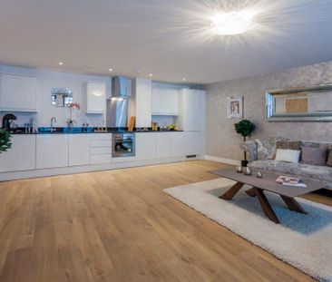 2 bedroom flat to rent - Photo 2