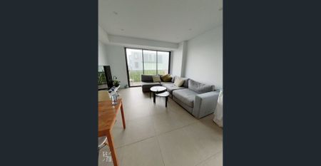 Fully Furnished-Super Convenient & Affordable! Fully Furnished! Closed to Bus stations, restaurants, supermarkets! CONFIRM THE LEASE TERM IN ADVANCE! - Photo 2