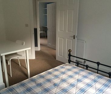 4 bedroom House To Let - Photo 6