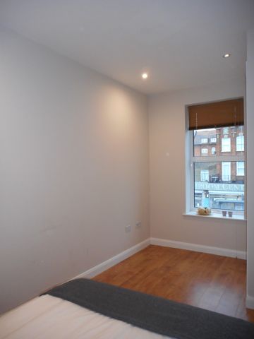 2 Bed Flat, Holloway Road, N19 - Photo 2